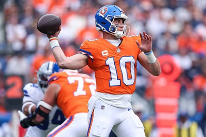 QBニックス 4TDパスでブロンコス快勝、カウボーイズまたも